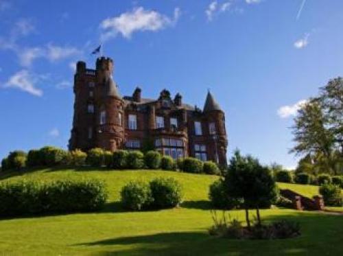 Sherbrooke Castle Hotel, Erskine, 