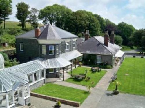 Pods At Broadway, Laugharne, 