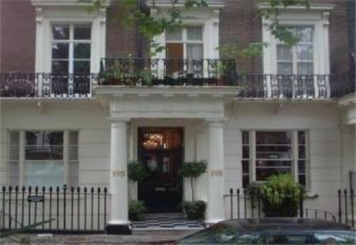 Rhodes Hotel, Paddington, 
