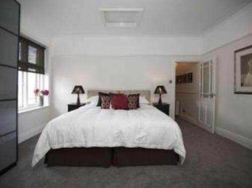 Pear Tree Apartment, York, 