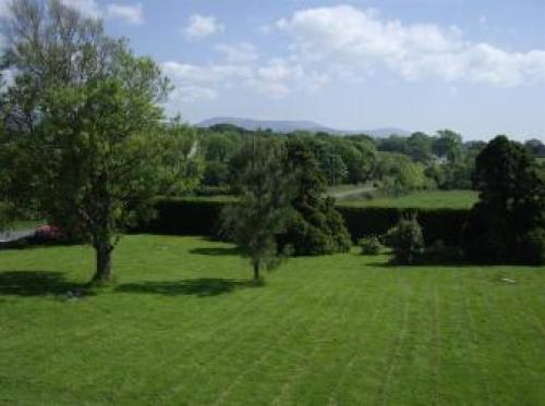 Muriau Park, Caernarfon, 