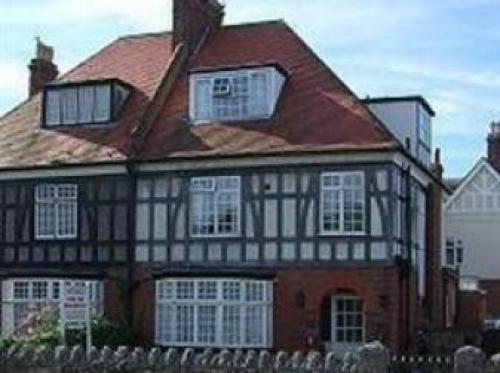Robertsbrook Guest House, Swanage, 