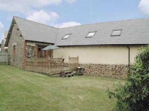 Tumbledown Cottage - 25980, Horns Cross, Devon
