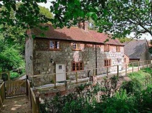 Mill Cottage - 24565, Calbourne, Isle of Wight