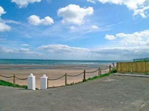 Winkle Cabin- 25063, Filey, North Yorkshire
