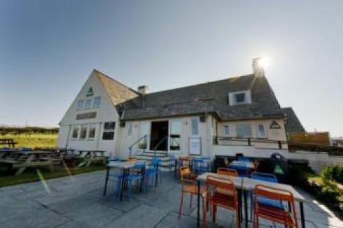 Yha Treyarnon Bay, Harlyn Bay, 