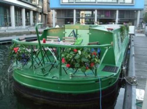 The Four Sisters Boatel - Houseboat, Edinburgh, 