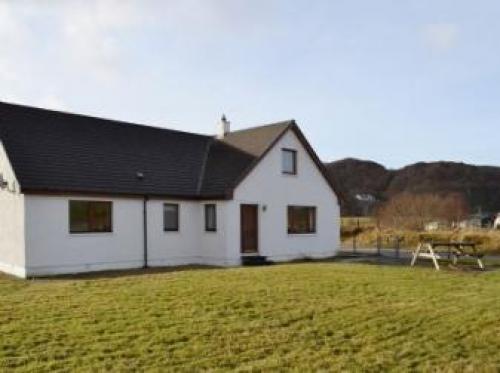Brackenbrae Holiday Cottage, Achnasheen, 