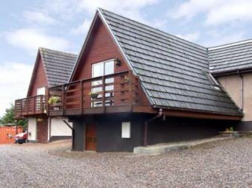 Larchfield Chalet 2, Strathpeffer, 