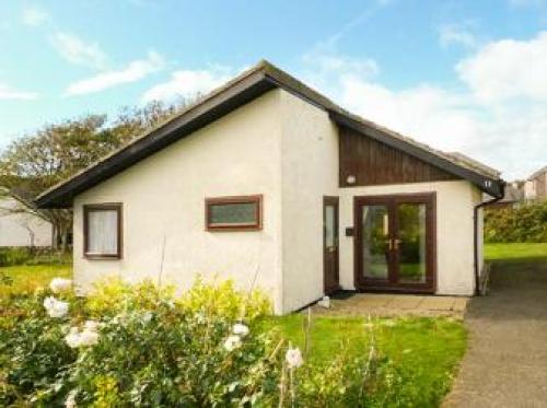 3 Laigh Isle, Whithorn, 
