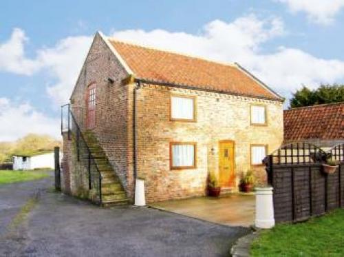 Croft Granary, Huby, 