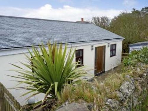 2 Hyfield, Whitsand Bay, 