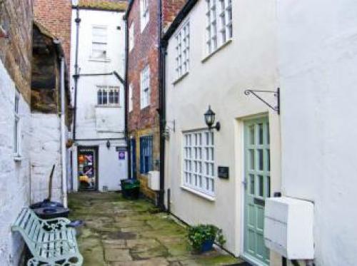 5 Oystons Yard, Whitby, 