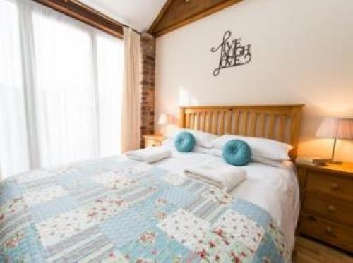 Thirley Cotes Farm Cottages, Cloughton, 