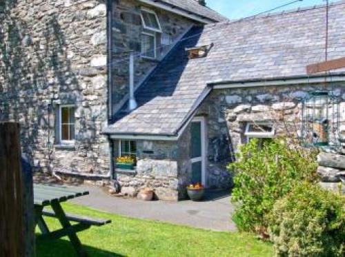 Caerffynnon, Llanbedr, 