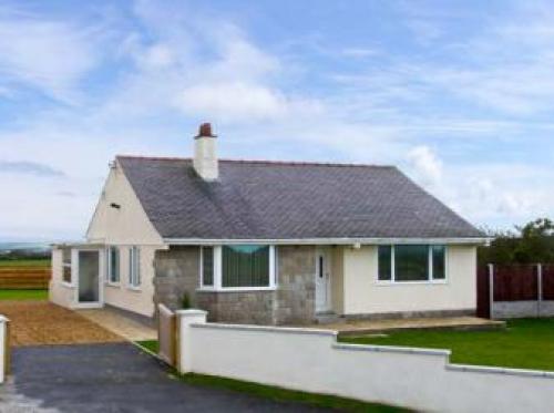 Bryn Awel, Holyhead, Cemaes, 