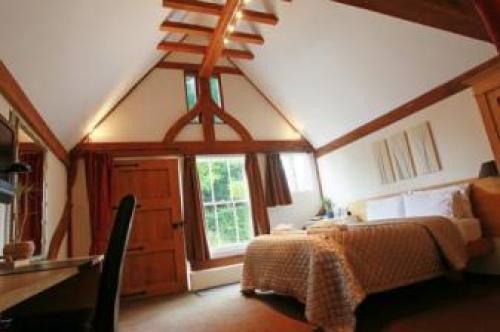 Tonge Barn, Sittingbourne, 