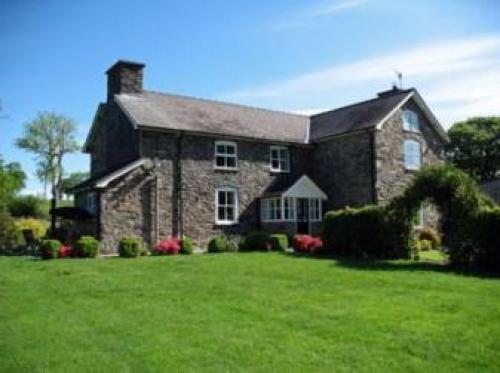 Gwaenynog Farmhouse, Llanwddyn, 