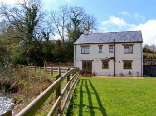 Cennen Lodge, Llandeilo, 