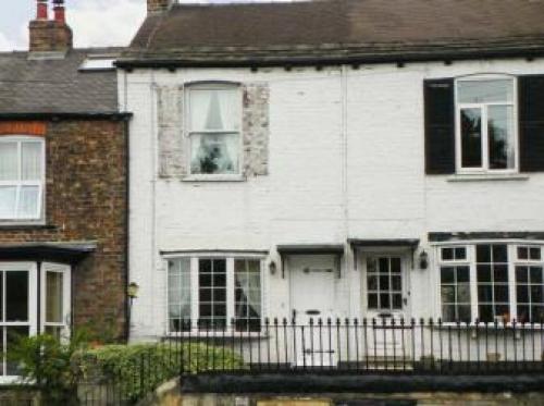 Waterside Cottage Bed And Breakfast, Knaresborough, 