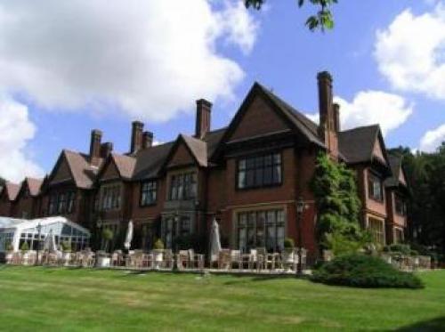 Stanhill Court Hotel, Charlwood, 
