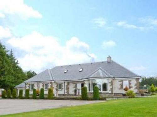 Abalone Guest House Bed And Breakfast, Easter Kinkell, 