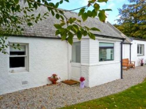 Lilac Cottage, Strathpeffer, Strathpeffer, 