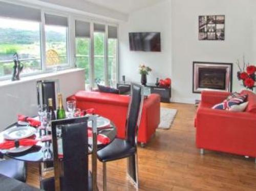 Masson View Apartment, Matlock, 