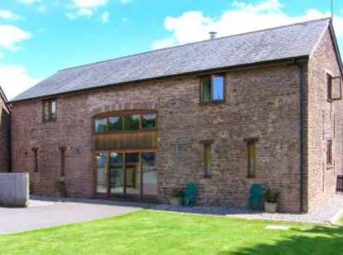 Cwrt St Thomas, Llandogo, 