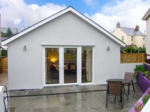 3 Ger Y Nant, Pwllheli, Abersoch, 