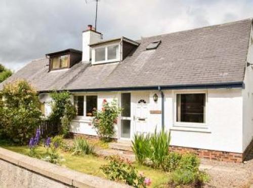 Cottage Fia, Contin, 
