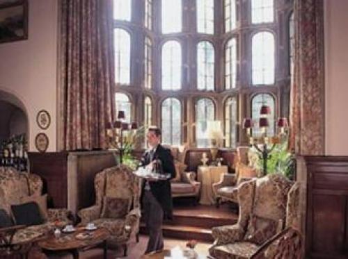 Thornbury Castle, Thornbury, 