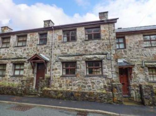 4 Adwy'r Nant, Beddgelert, 