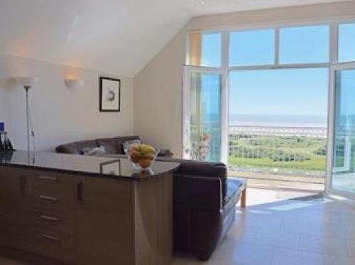 Ewyn Y Don, Pendine, West Wales
