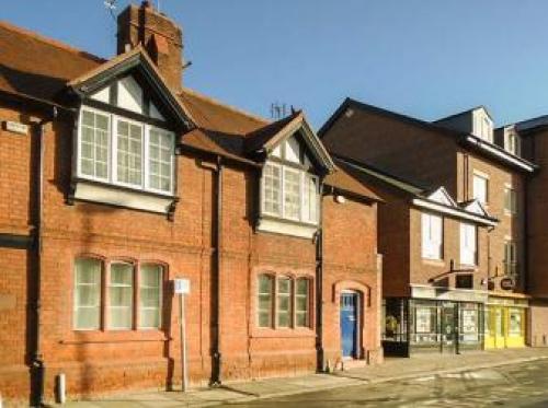 Commonhall Apartments - Views Over City Centre & The Rows, Chester, 