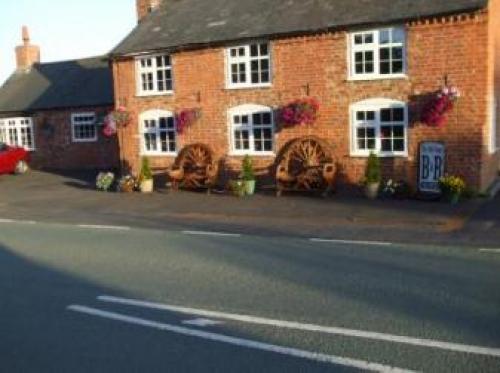 The Old Forge B&b, Knockin, 
