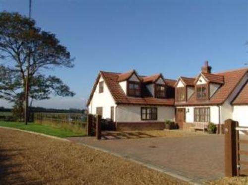 Waterside Guest House, Chatteris, 