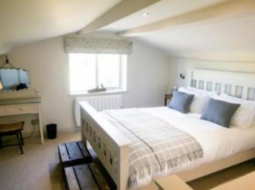 Manor Farm-mk Self-contained Serviced Accommodation, Bletchley, 