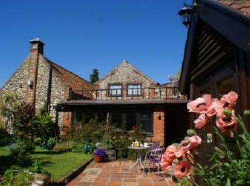 White House Farm, Briston, 