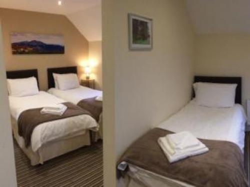 The Courtyard Rooms, Deighton, 