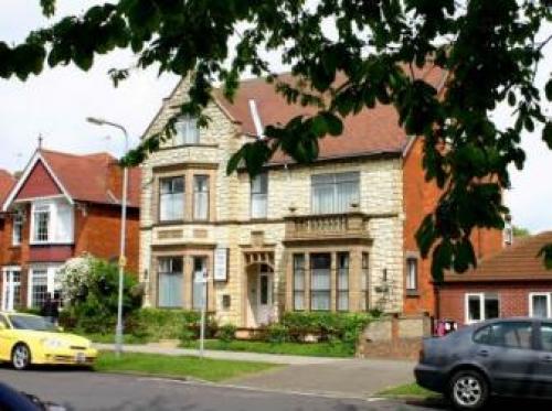 Lyndene Holiday Apartments, Skegness, 
