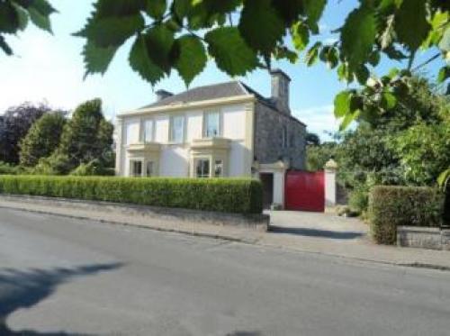 Garvally House Guest House, Alloa, 