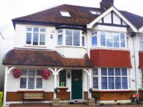 Bay Tree House Bed & Breakfast, Palmers Green, 
