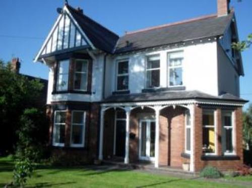 The Hive At 52, Cuddington, 