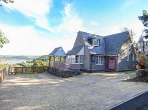 Bronwen Lodge, Conwy, 
