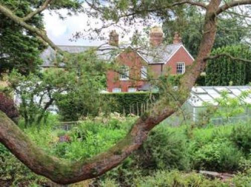 Ty Derw Country House B&b, Llandyrnog, 