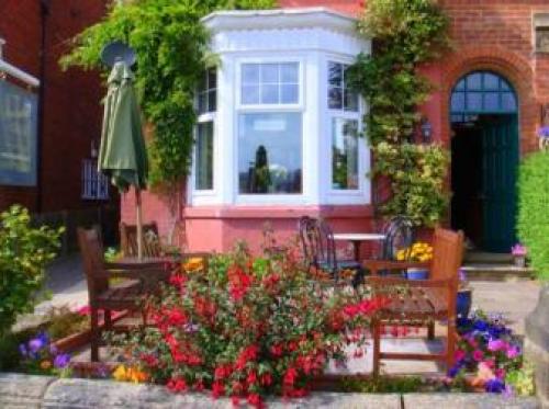 Lee-side B&b, Ravenscar, 