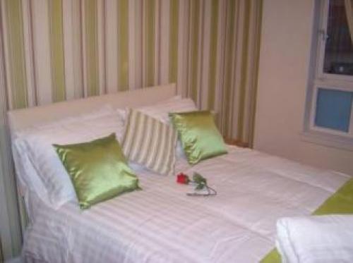 My Glasgow House Barrowland A With Free Parking, Abington, 
