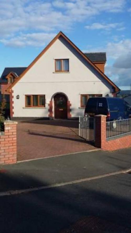Reallycoolaccomodation, Llanwrtyd Wells, 