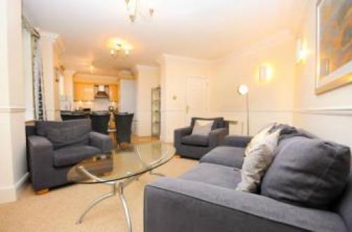 Town Or Country - Imperial Apartments, Southampton, 